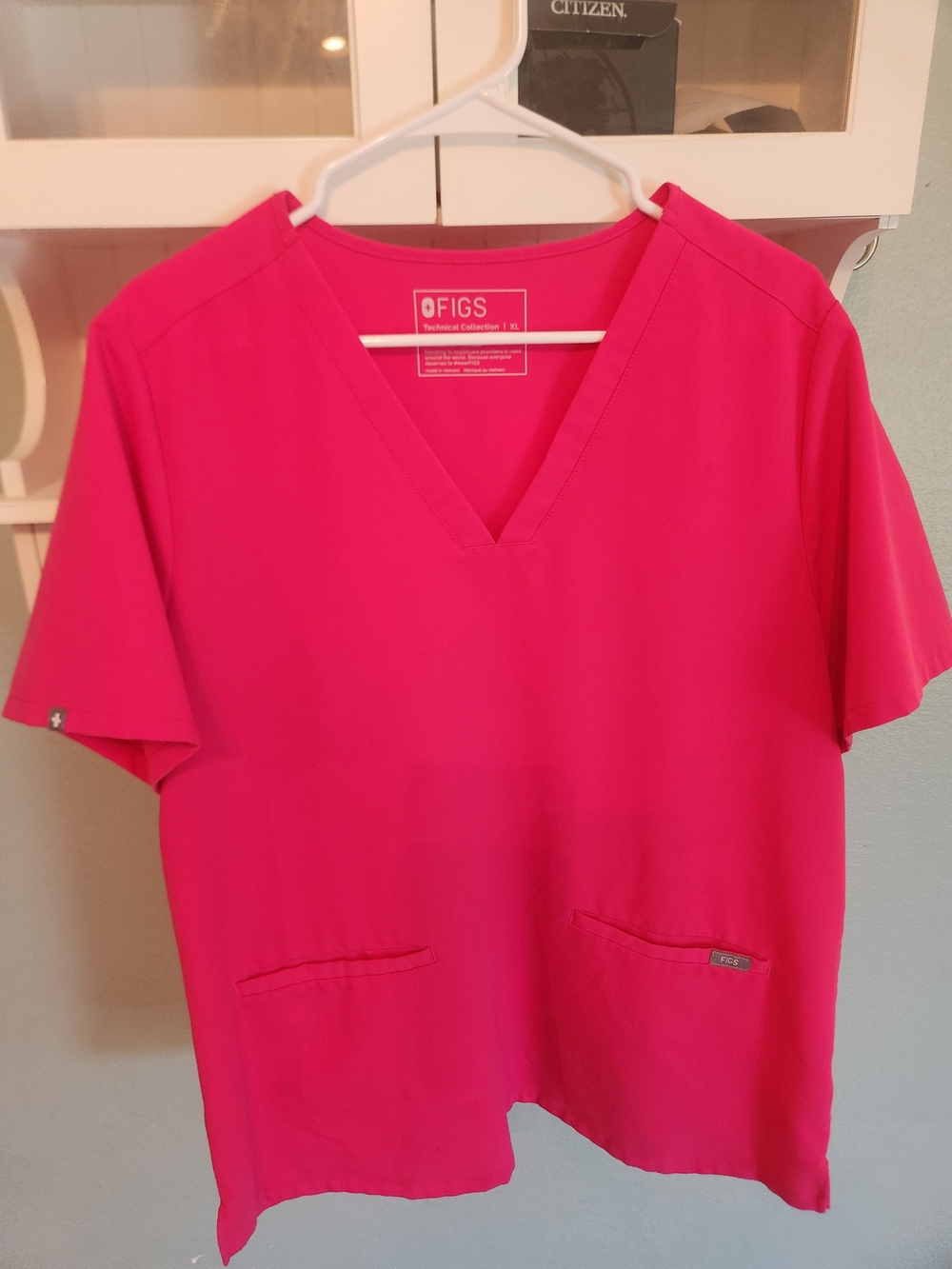 Figs Womens Casma Top, Fushia, XL